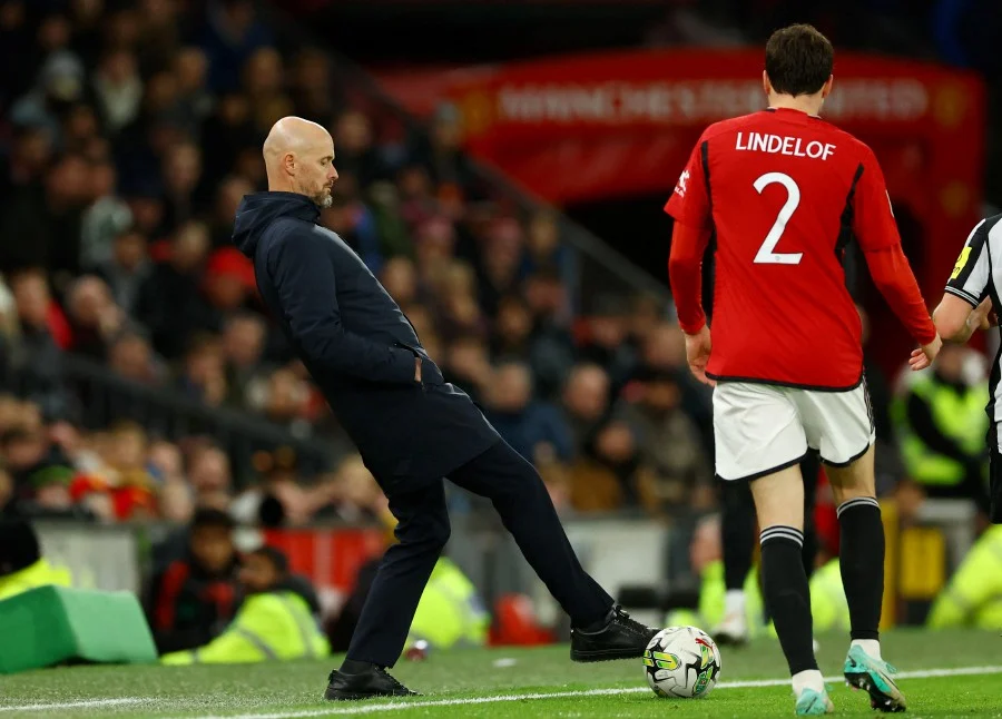 Ten Hag denies Manchester United has been in crisis this season following Chelsea's victory